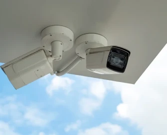 Camera quan sát tự khởi động lại, nguyên nhân và cách khắc phục