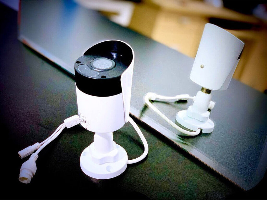 Thường xuyên vệ sinh ống kính của camera
