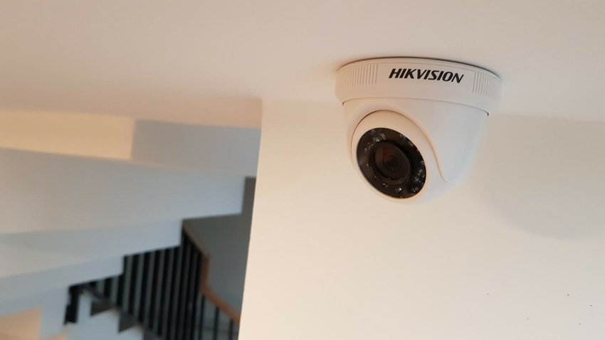 Camera có dây